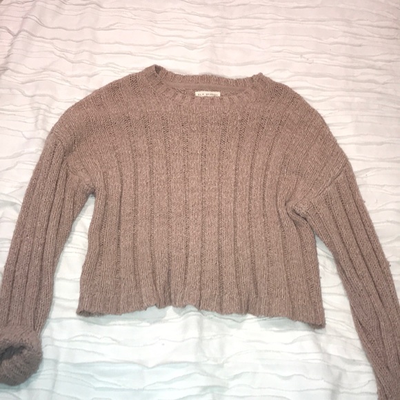 Darker pink sweater - Picture 1 of 2